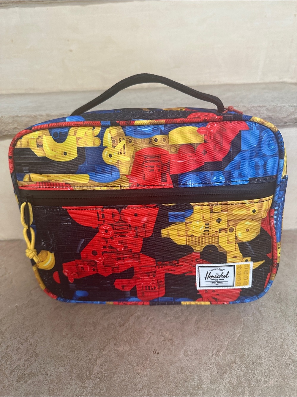 NWT Hershel Supply Co. x LEGO Pop Quiz Lunch Box,”Scavenger Hunt Bricks" print